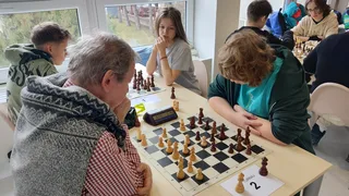 7.kolo: R.Pisarčík - G.Kapolková 1/2:1/2; L.Ochrana - T.Bartelt 1:0